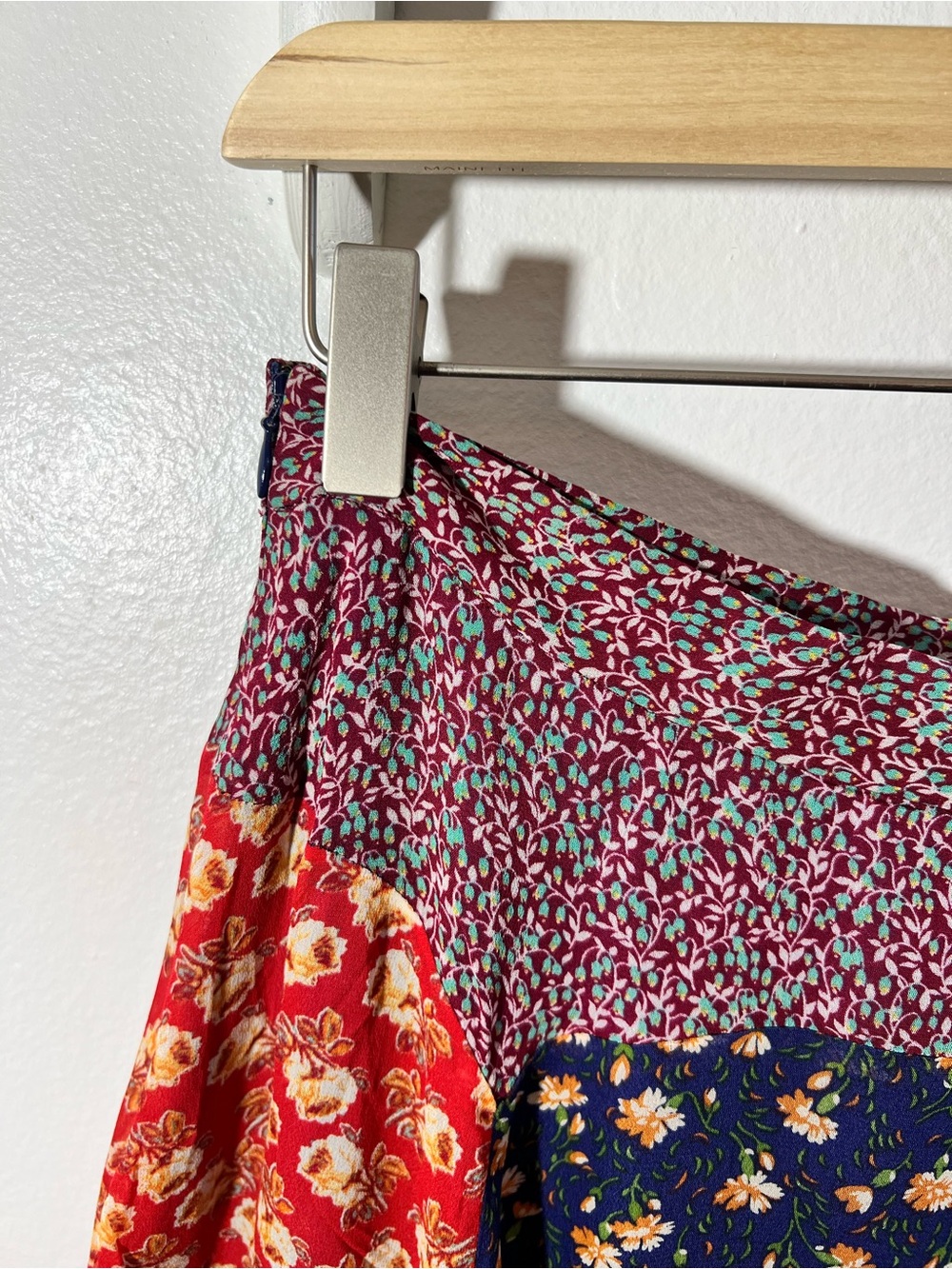 Anthropologie Meadow Rue
Prairie floral Midi skirt size 8 - Picture 4 of 9